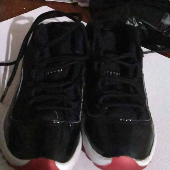 Jordans - Picture 2 of 3